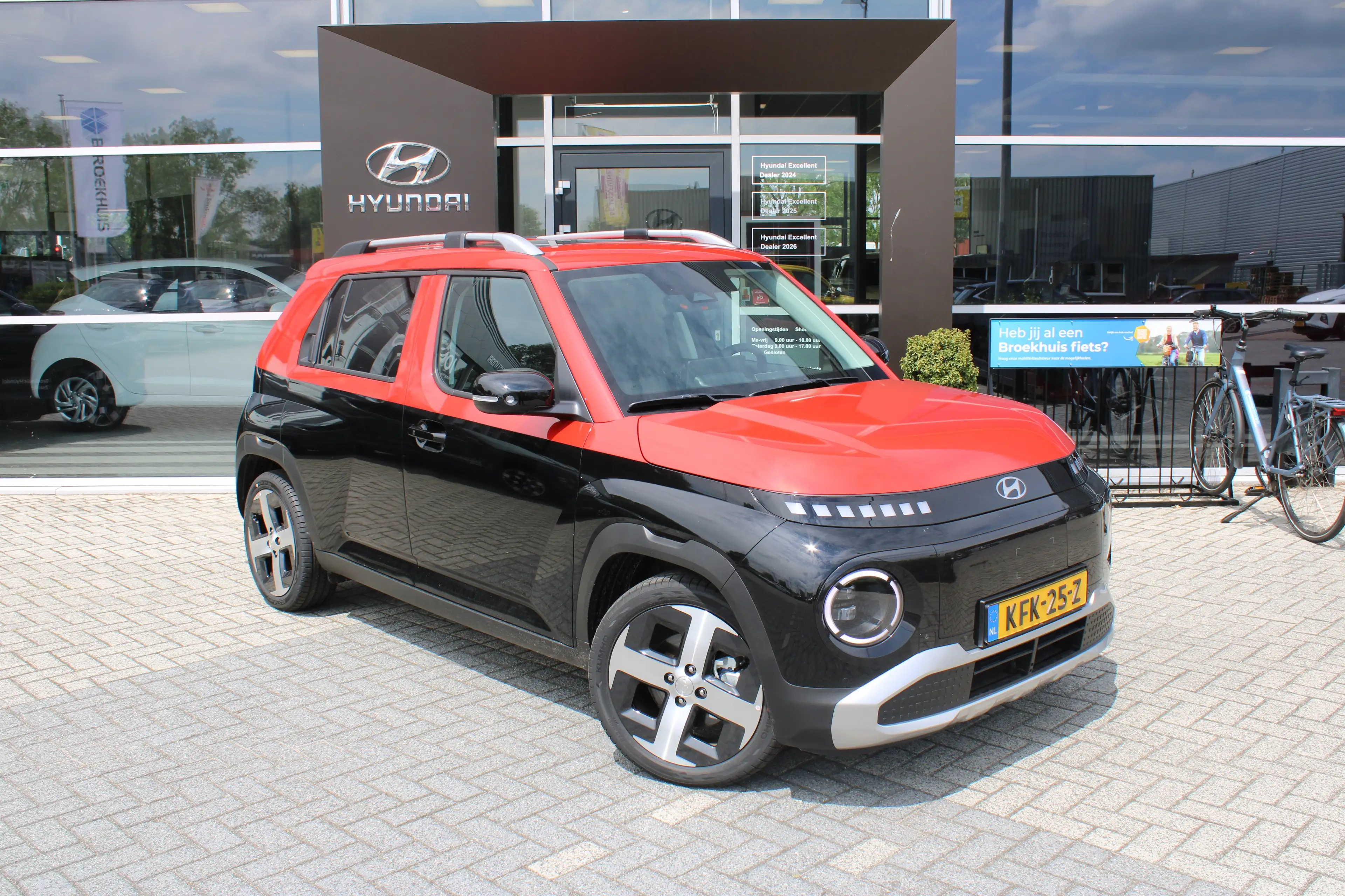 Hyundai Inster Evolve Sky 49 kWh | Tweekleurig| Glazen dak | Stoe — photo 3