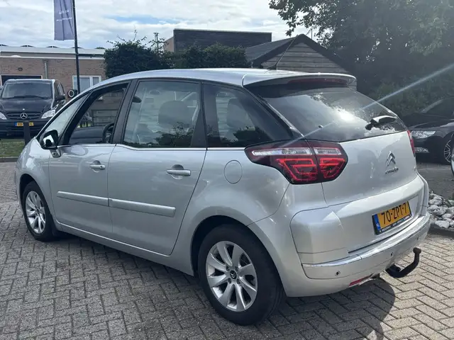 Citroen C4 Picasso view 6