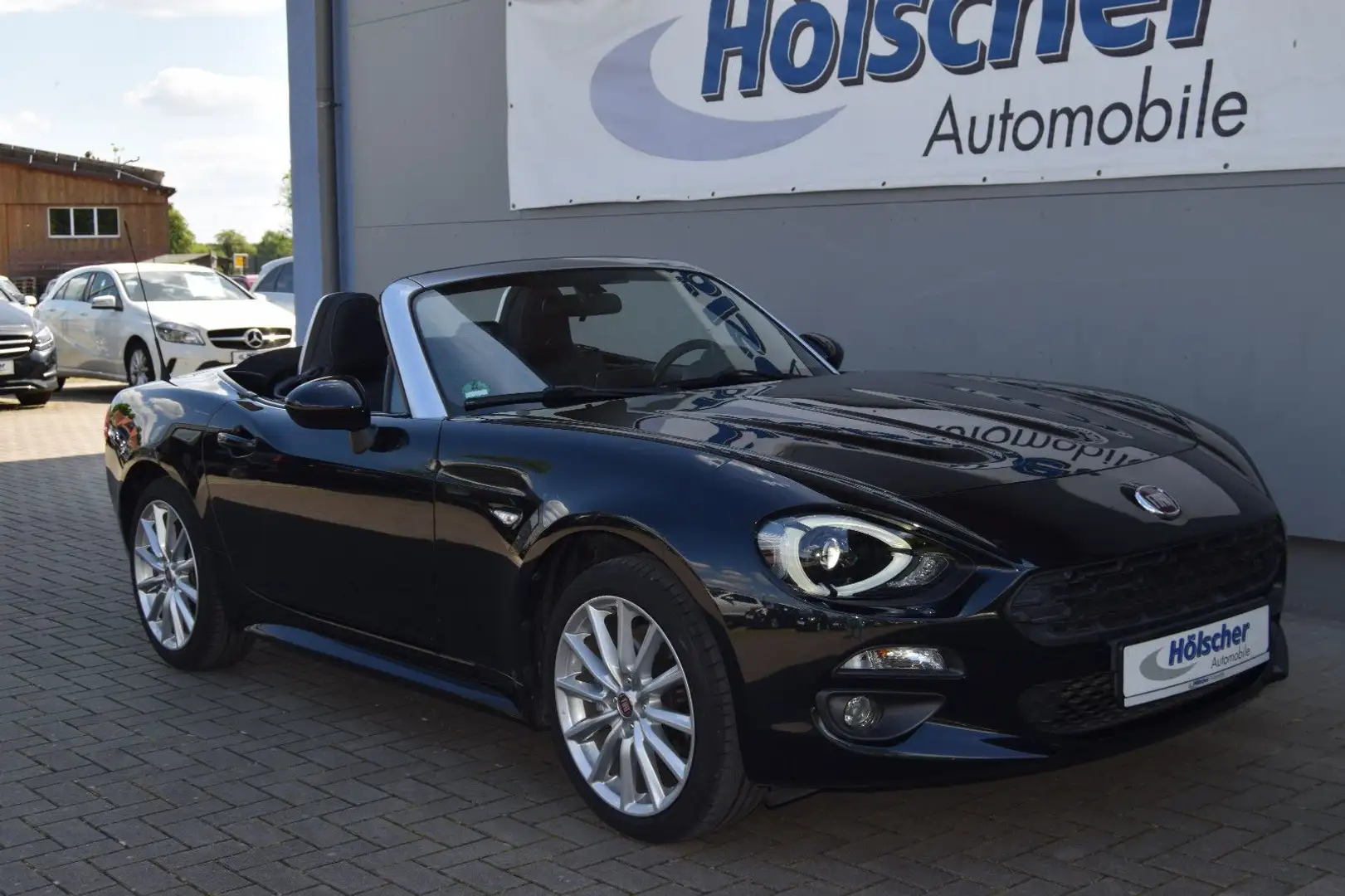 Fiat 124 Spider Lusso !Autom!,Navi,Kam,Leder,Xenon,, Negru - 1