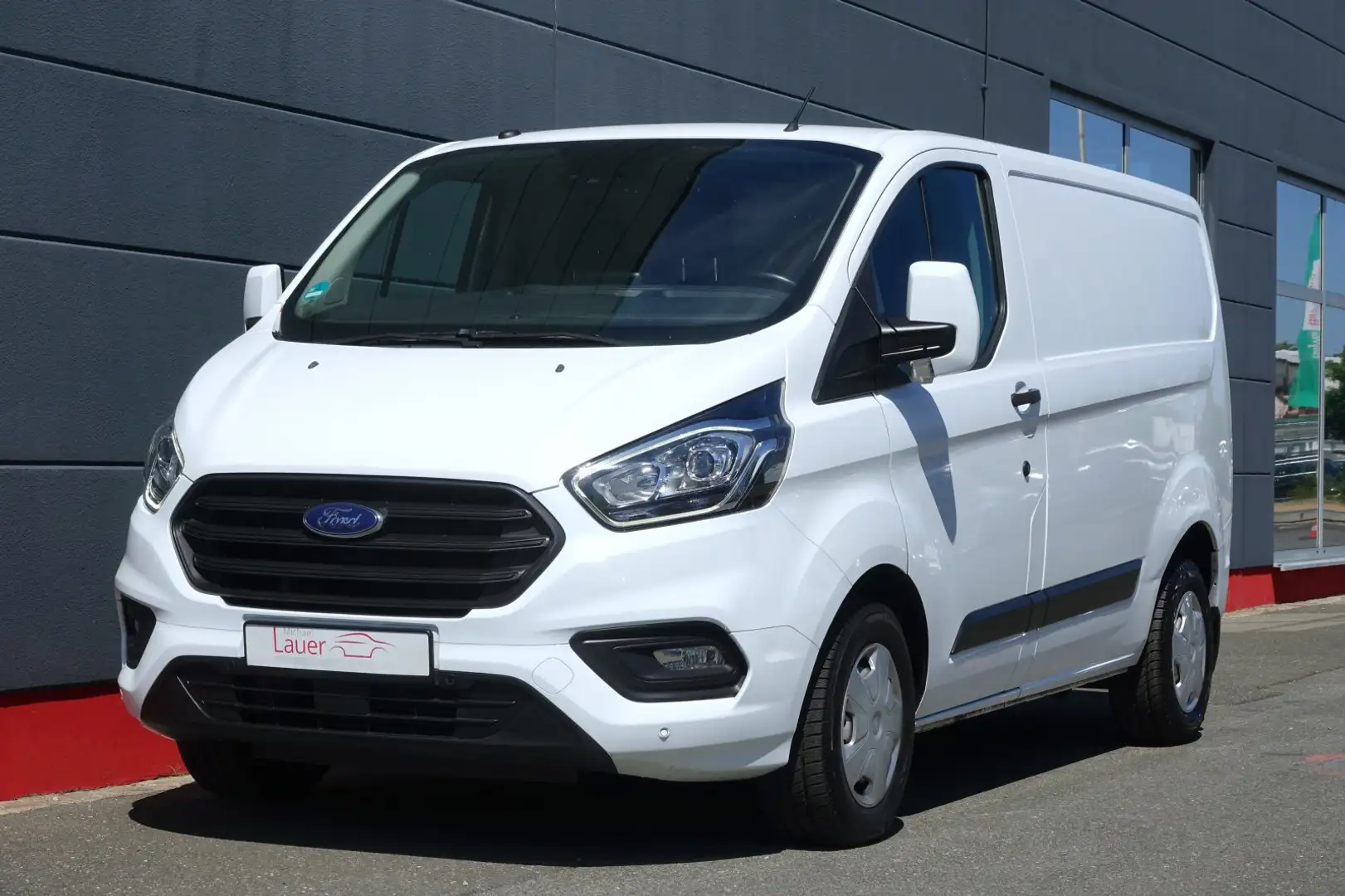 Ford Transit Custom 2.0 TDCi 280 L1 Regale Navi Kam PDC Weiß - 1