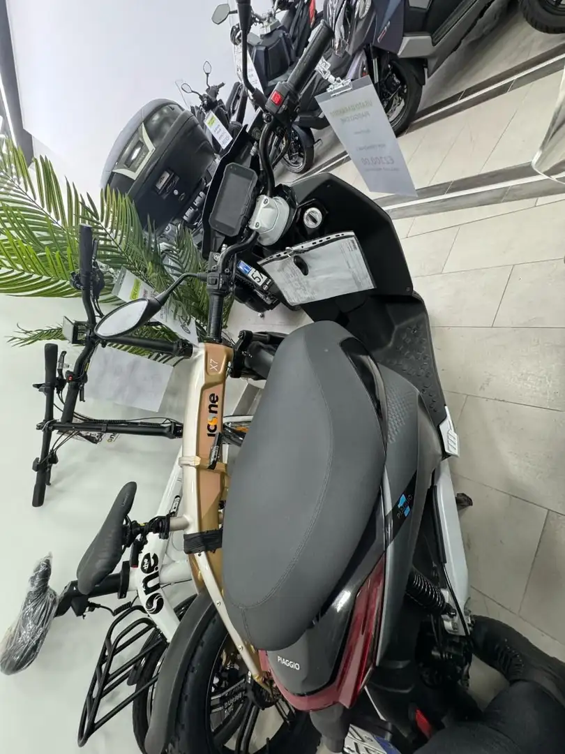 Piaggio Piaggio 1 - 2