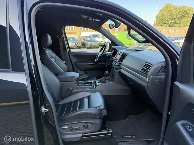 Volkswagen Amarok view 14