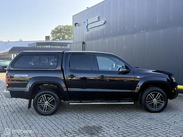 Volkswagen Amarok view 8