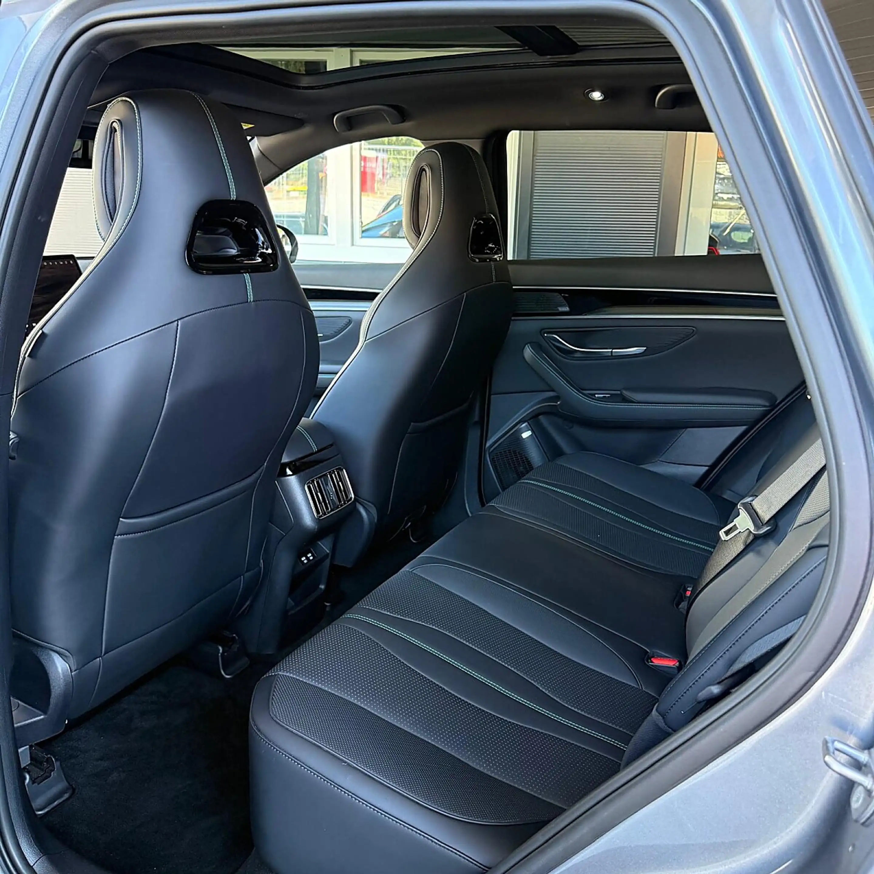 BYD Seal U DM-i PHEV 18,3kWh Boost — photo 14