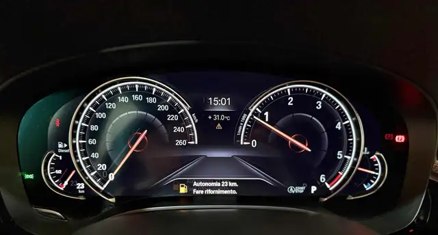 BMW 5 Series view 21