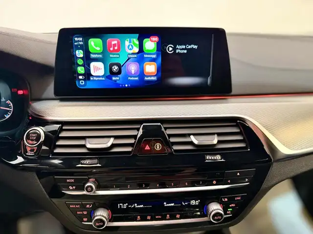 BMW 5 Series view 17