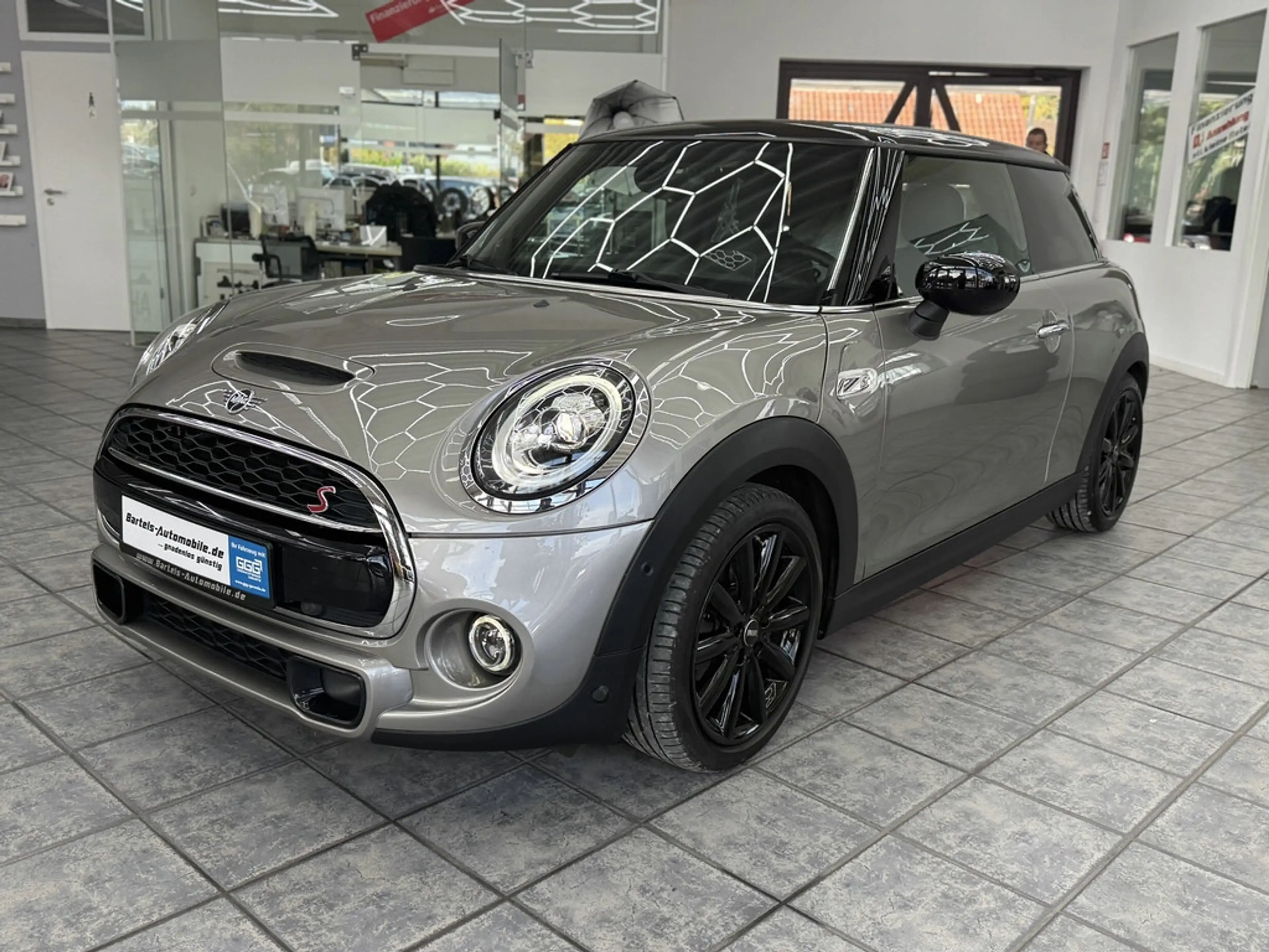 MINI Cooper S 2.0 Chili, LED, Leder, HUD, Pano, DAB — photo 4
