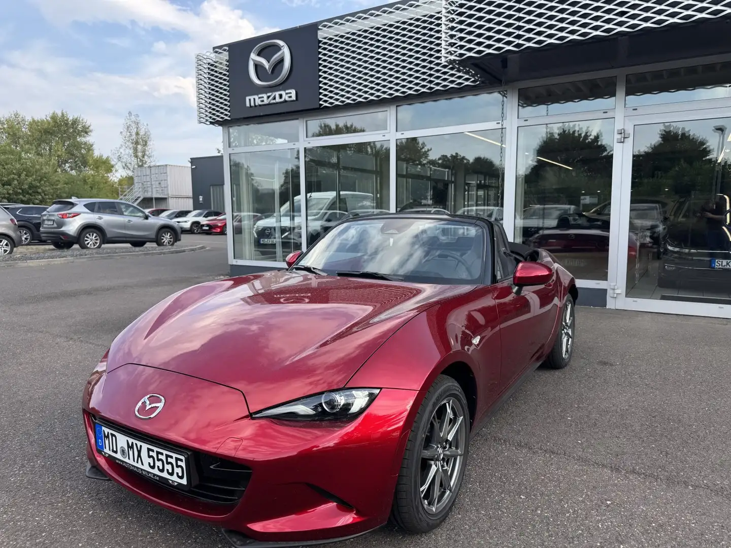 Mazda 2 024 MX-5 2ST 1.5L SKYACTIV-G 132 6MT RWD Exclusive Rot - 1