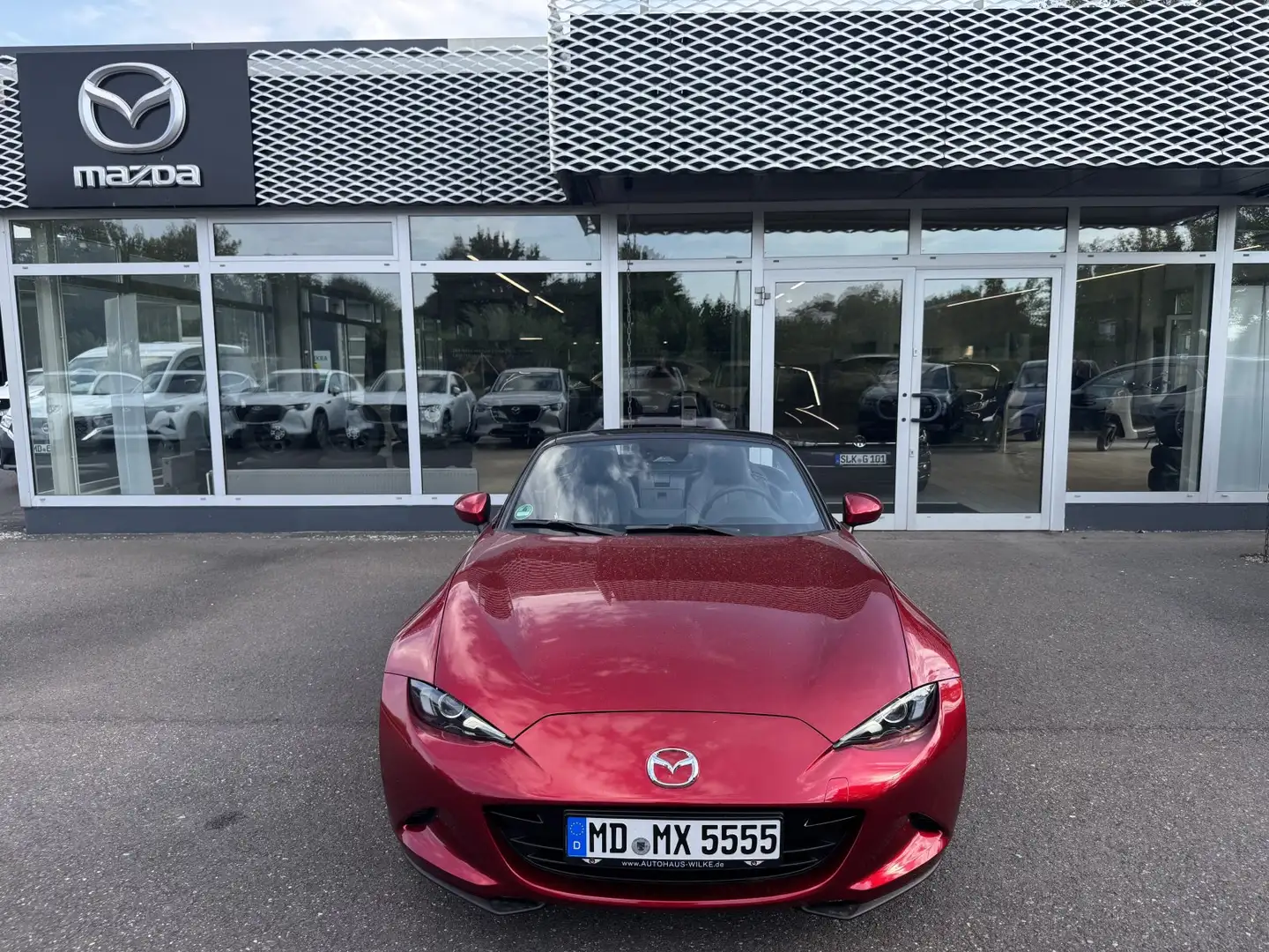 Mazda 2 024 MX-5 2ST 1.5L SKYACTIV-G 132 6MT RWD Exclusive Rot - 2