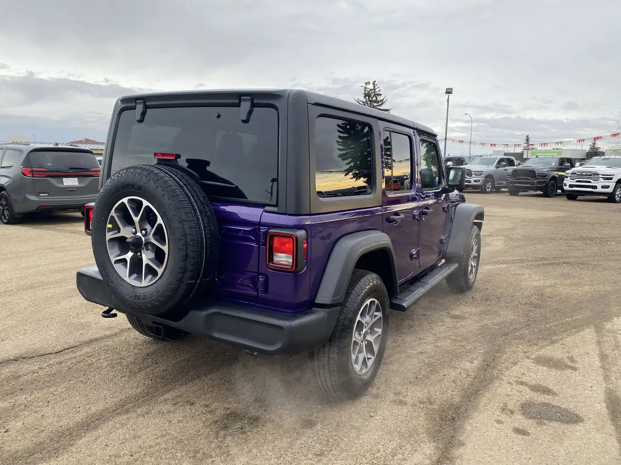 Jeep Wrangler снимка Jeep Wrangler