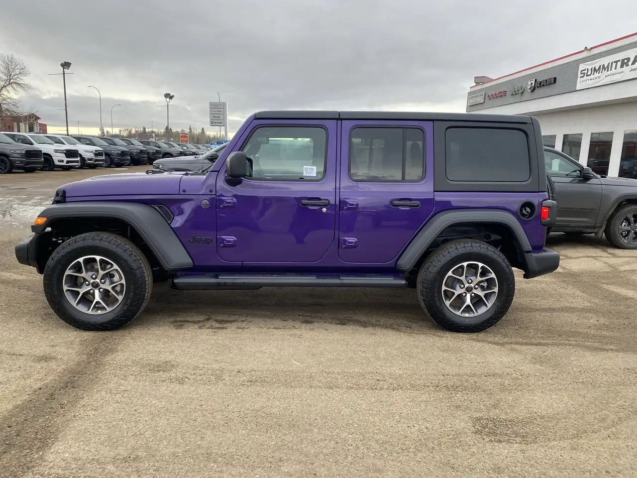 Jeep Wrangler снимка Jeep Wrangler