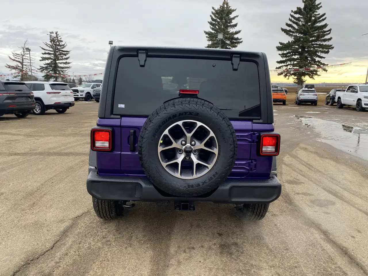 Jeep Wrangler снимка Jeep Wrangler