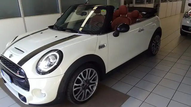 MINI Cooper SD Cabrio Mini Cabrio 2.0 Cooper SD Hype auto