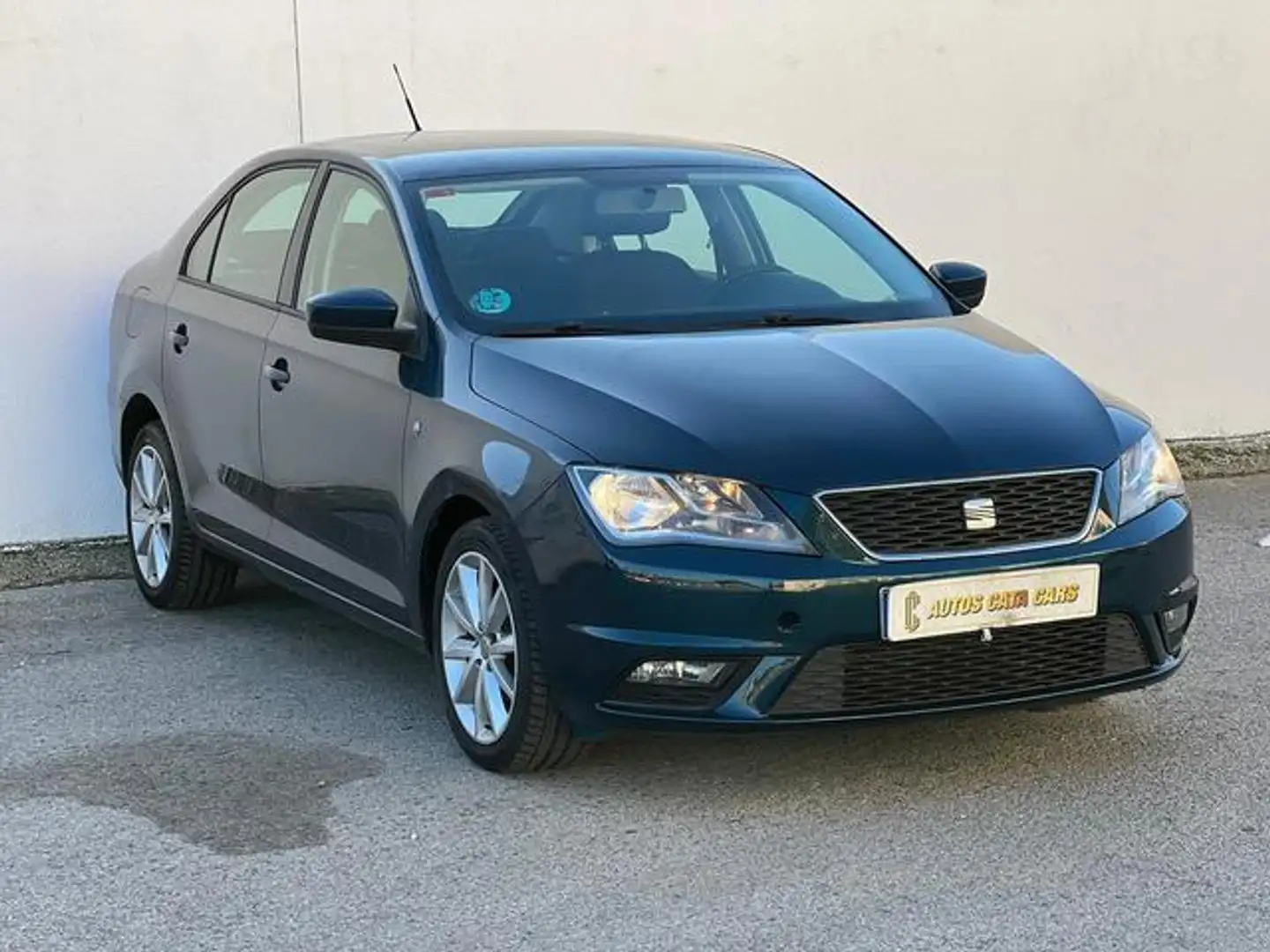 SEAT Toledo 1.2 TSI S&S Style 105 Negro - 1