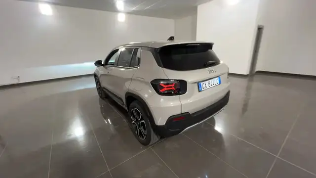 Jeep Avenger view 20