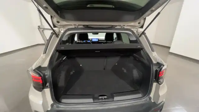 Jeep Avenger view 14