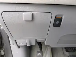 Toyota Sienna снимка Toyota Sienna