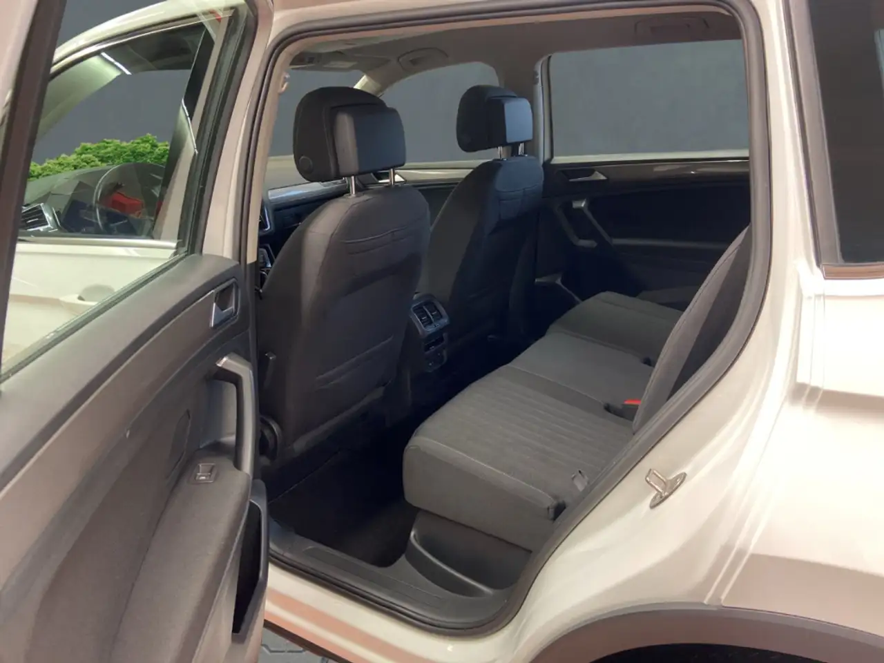 Volkswagen Tiguan Allspace Life 4Motion 2.0 TDI+Anhängerkupplung 6