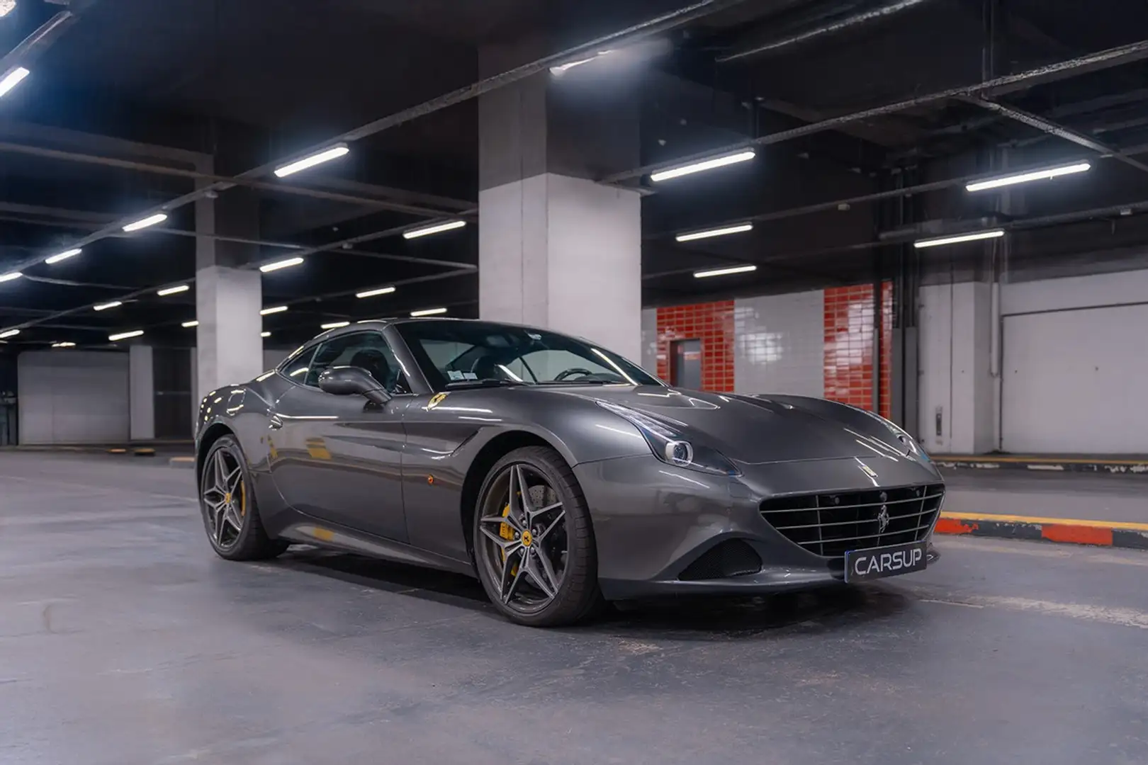 Ferrari California T - Handling Special - 1¨re main - 17500km Gris - 1