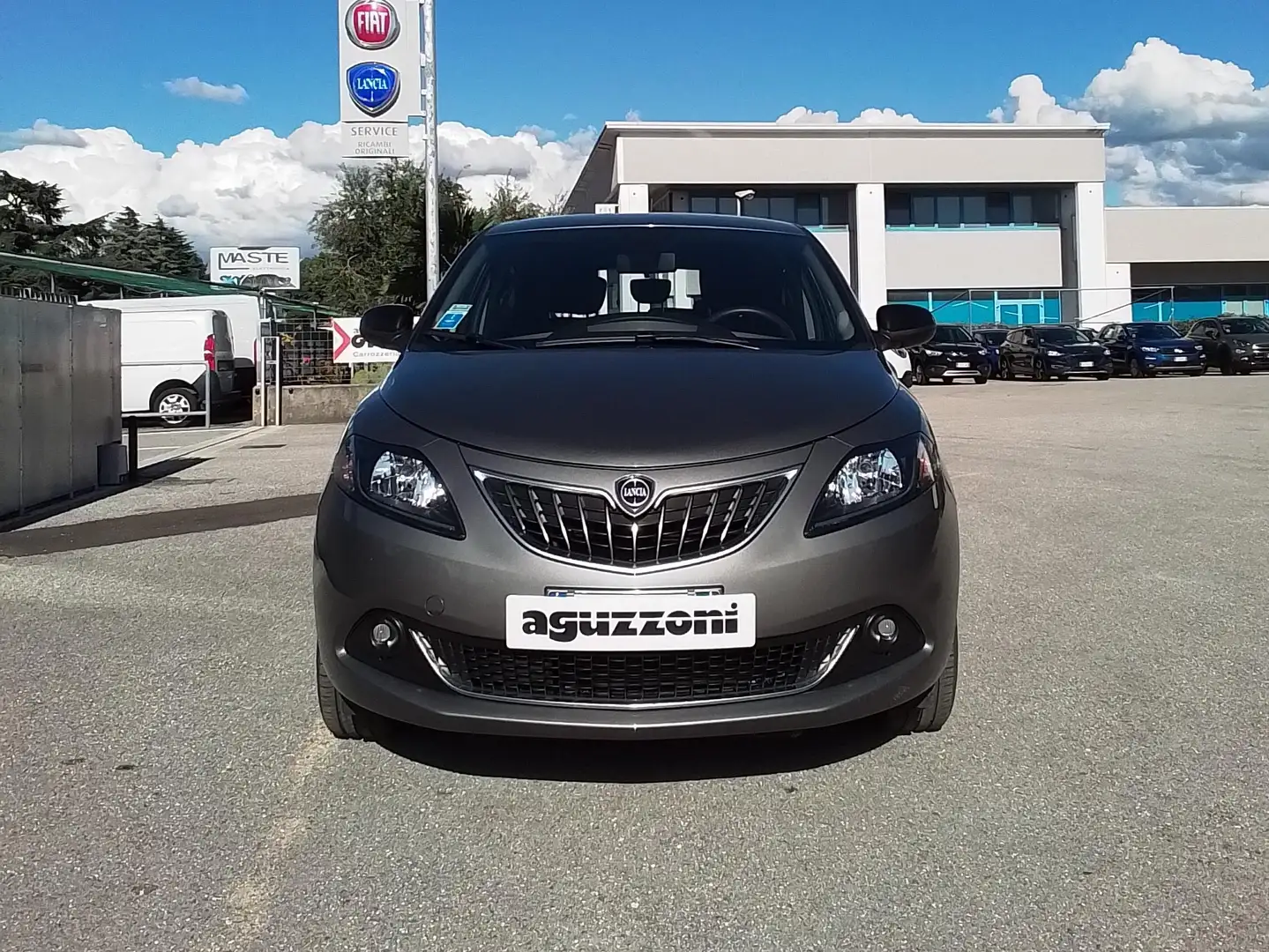 Lancia Ypsilon Ypsilon III 2021 1.0 firefly hybrid Platino s Grijs - 2