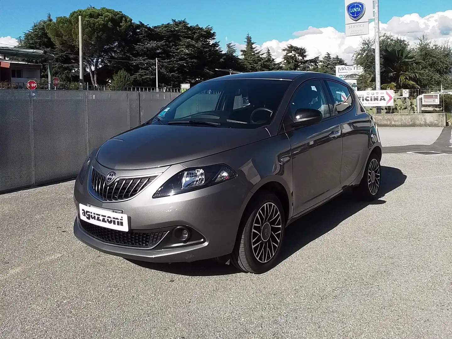 Lancia Ypsilon Ypsilon III 2021 1.0 firefly hybrid Platino s Grijs - 1