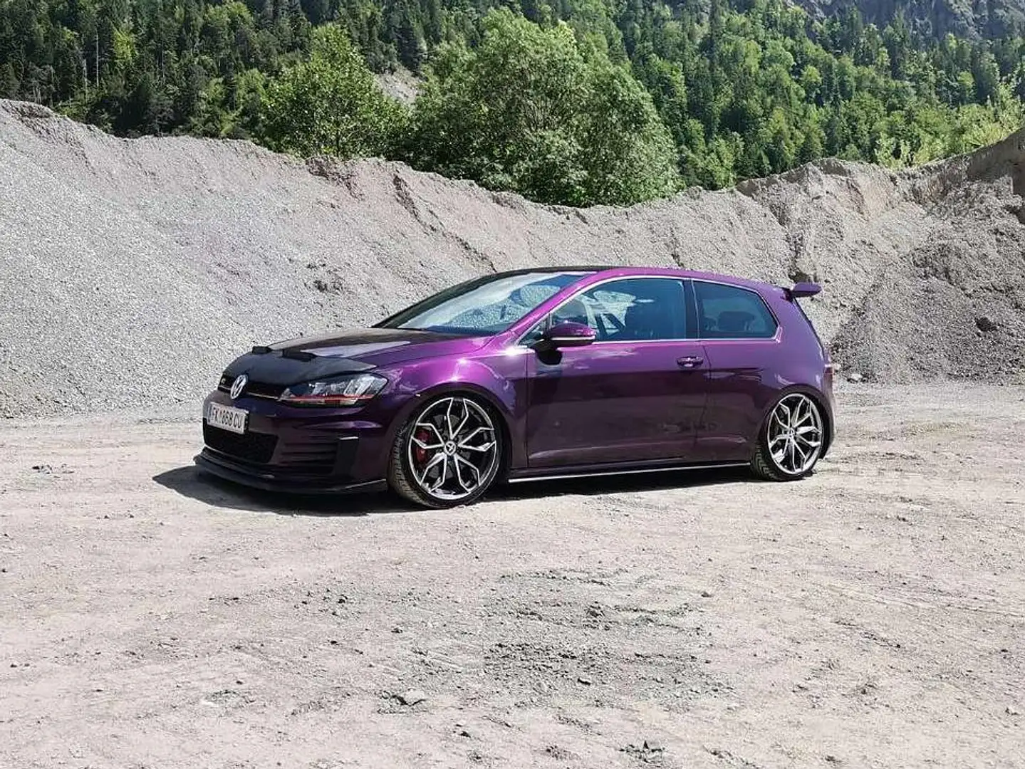 Volkswagen Golf GTI Golf GTI 2,0 TSI Performance GTI Performance Violett - 2