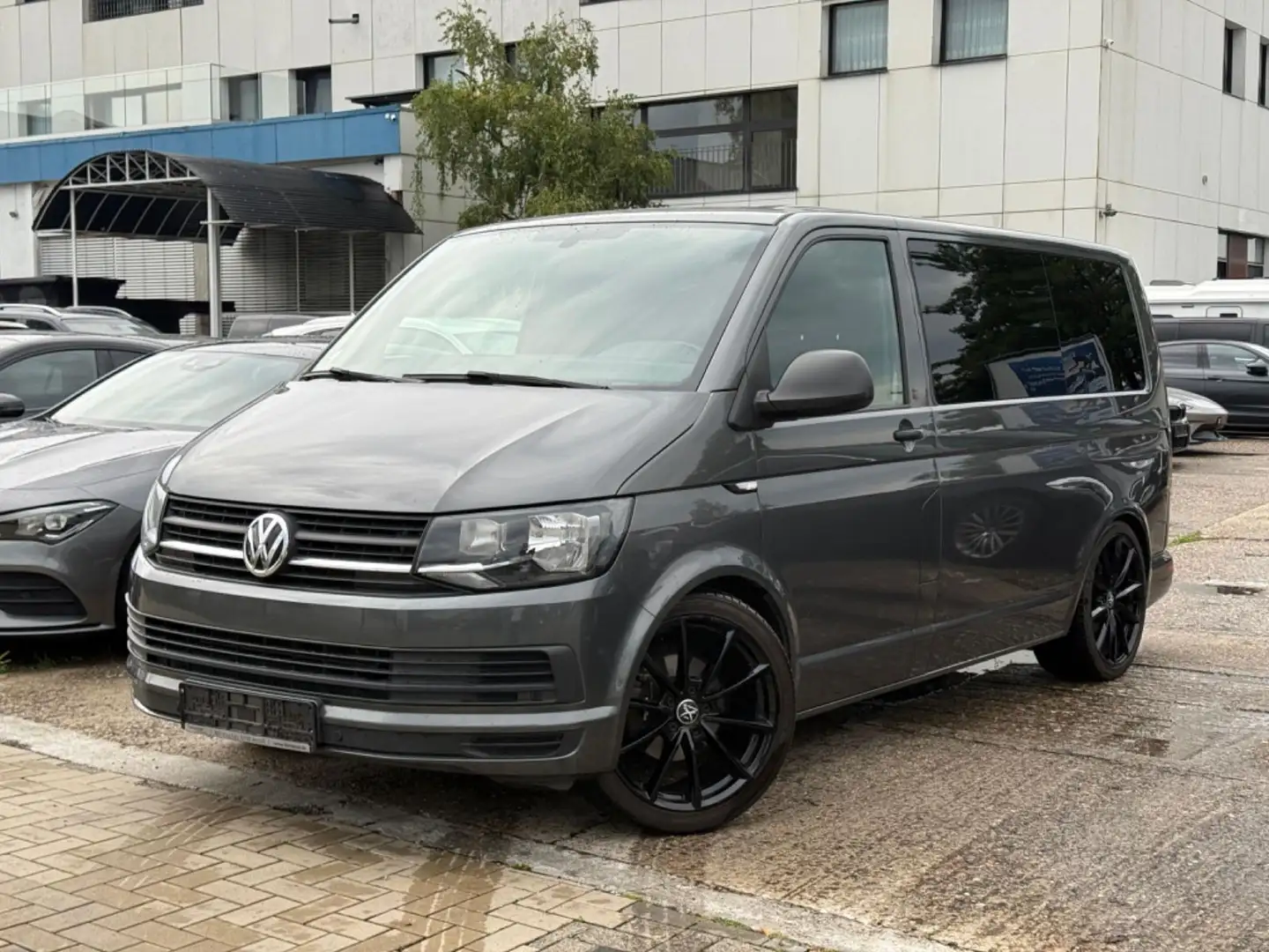 Volkswagen T6 Transporter T6 Transpor Bus Multiv Trendline/ sternehimmel/ Grau - 1