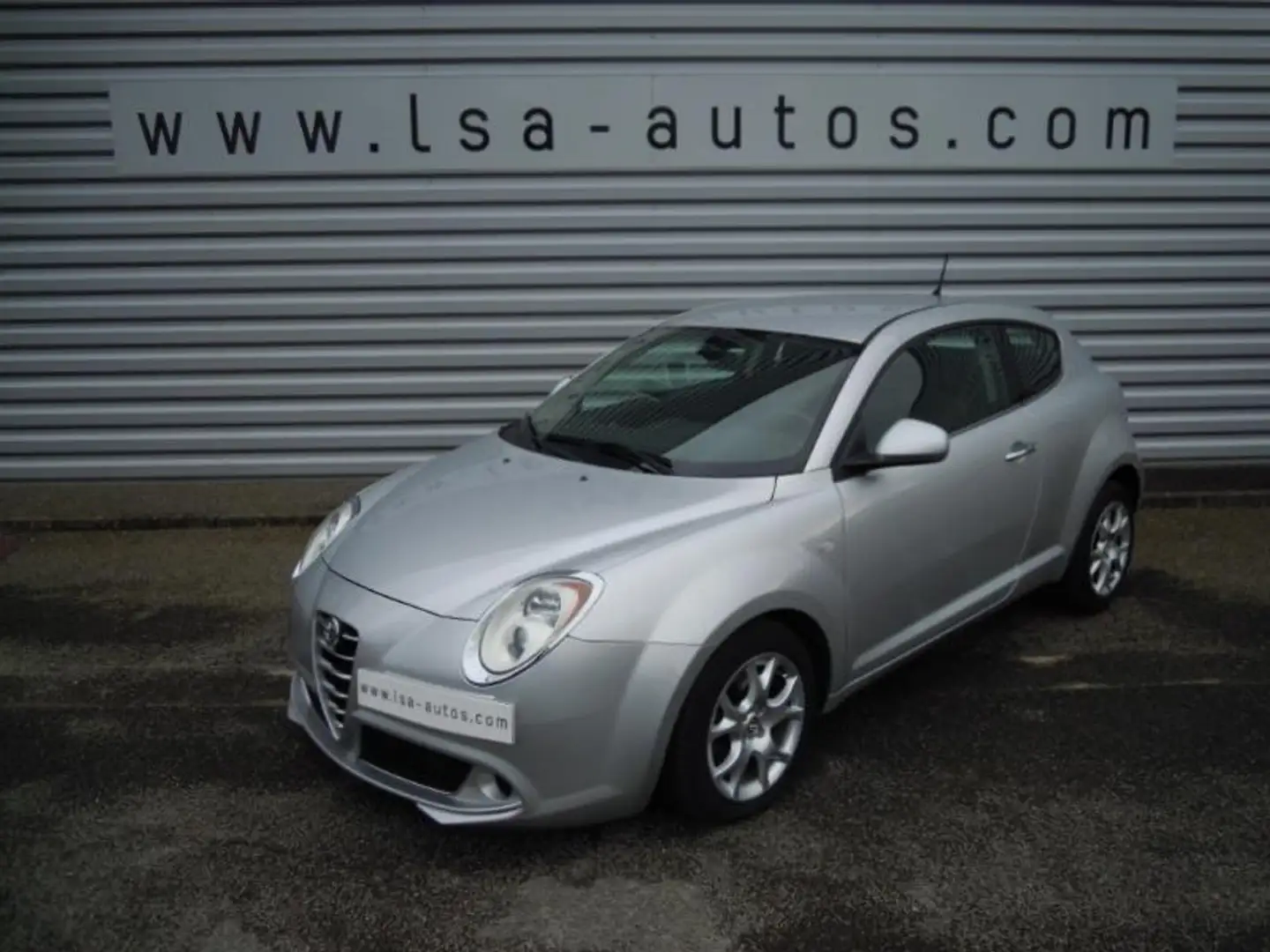 Alfa Romeo MiTo 1.6 jtd 16v distinctive Gris - 1