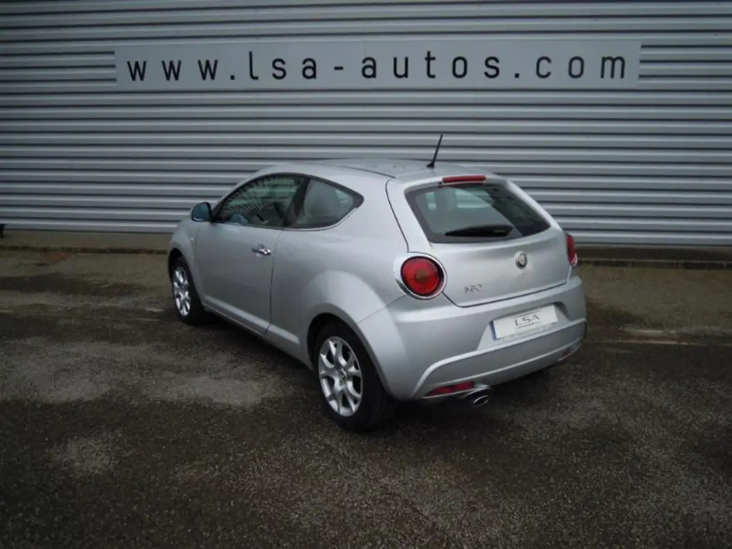 Alfa Romeo MiTo 1.6 jtd 16v distinctive Gris - 2