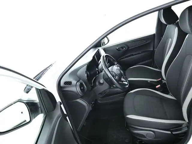 Hyundai I10 view 8
