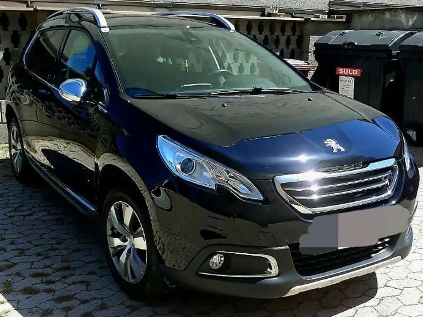 Peugeot 2008 2008 1,6 e-HDi 115 FAP Allure Allure Schwarz - 2
