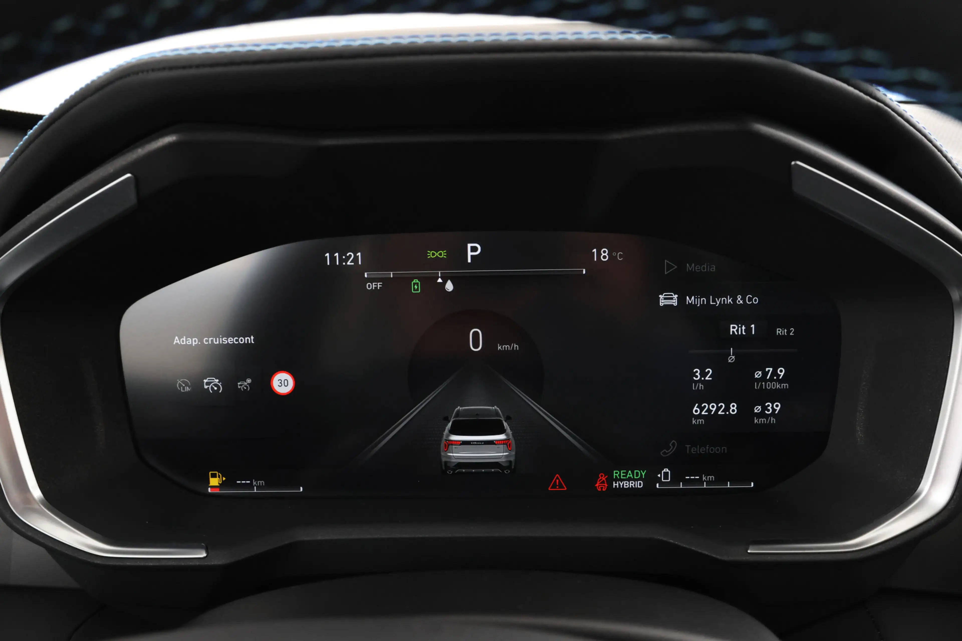 Lynk & Co 01 1.5 Panorama, Apple carplay, Zwarte hemel! — photo 21