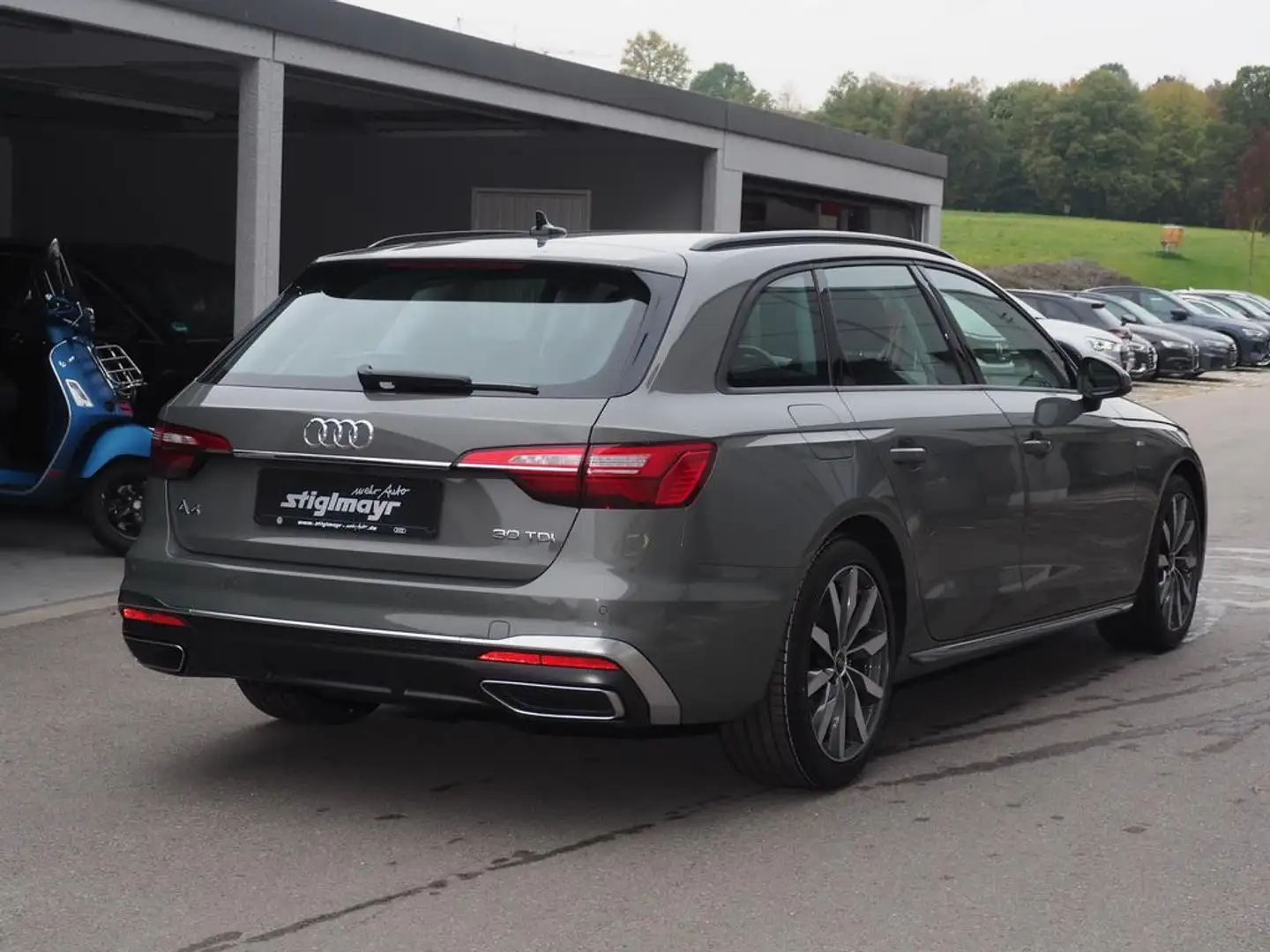 Audi A4 Avant S line 30 TDI S tronic Alu-18` Grau - 2
