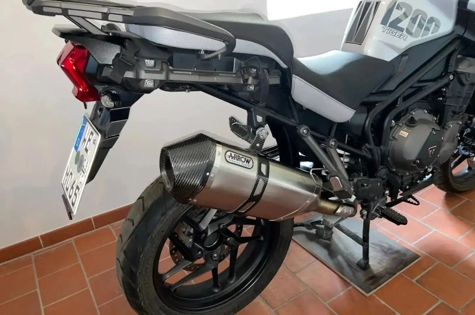 Triumph Tiger 1200 Alpine Edition Wit - 2