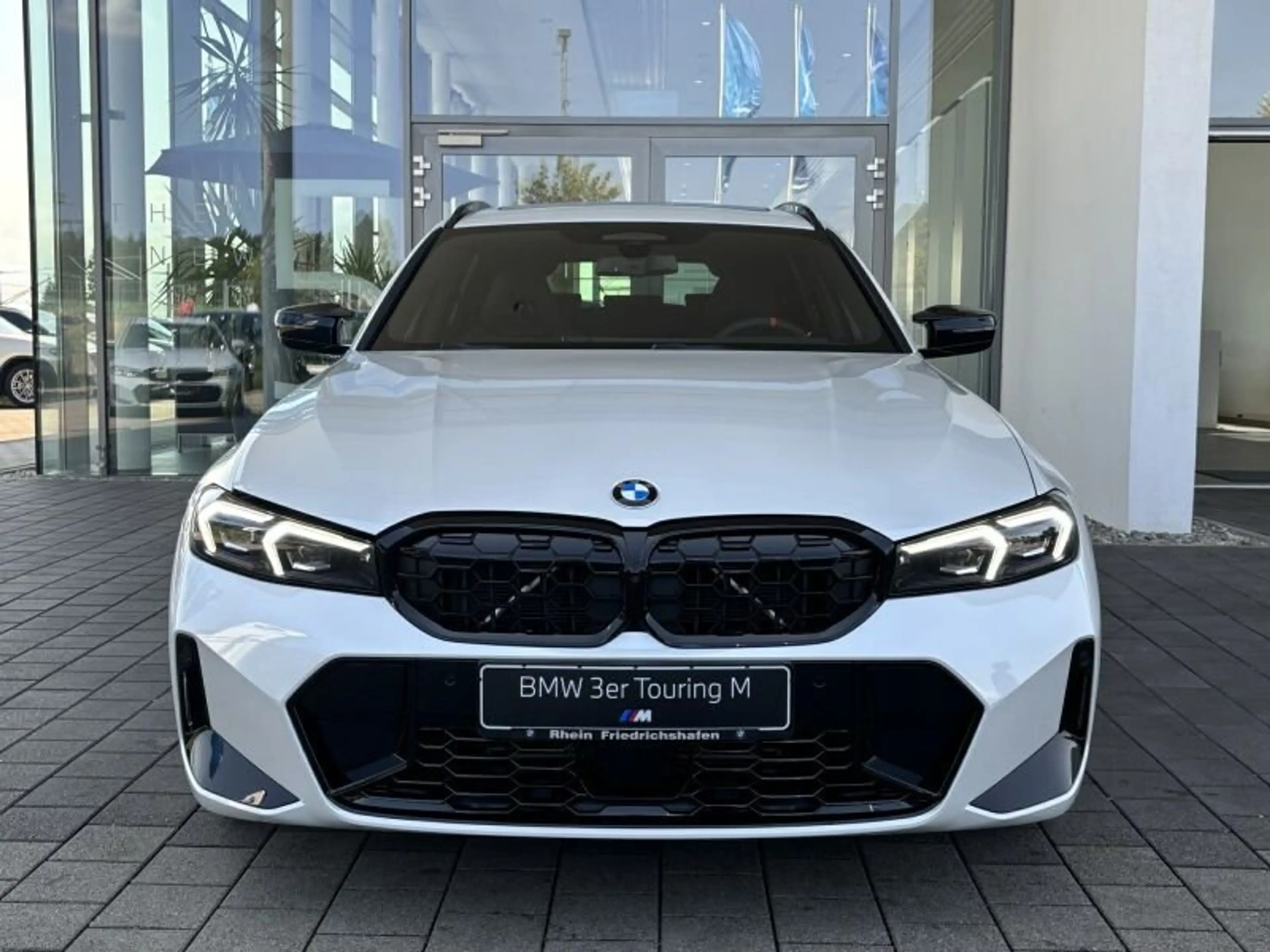 BMW 340 Md xDrive Touring — photo 2