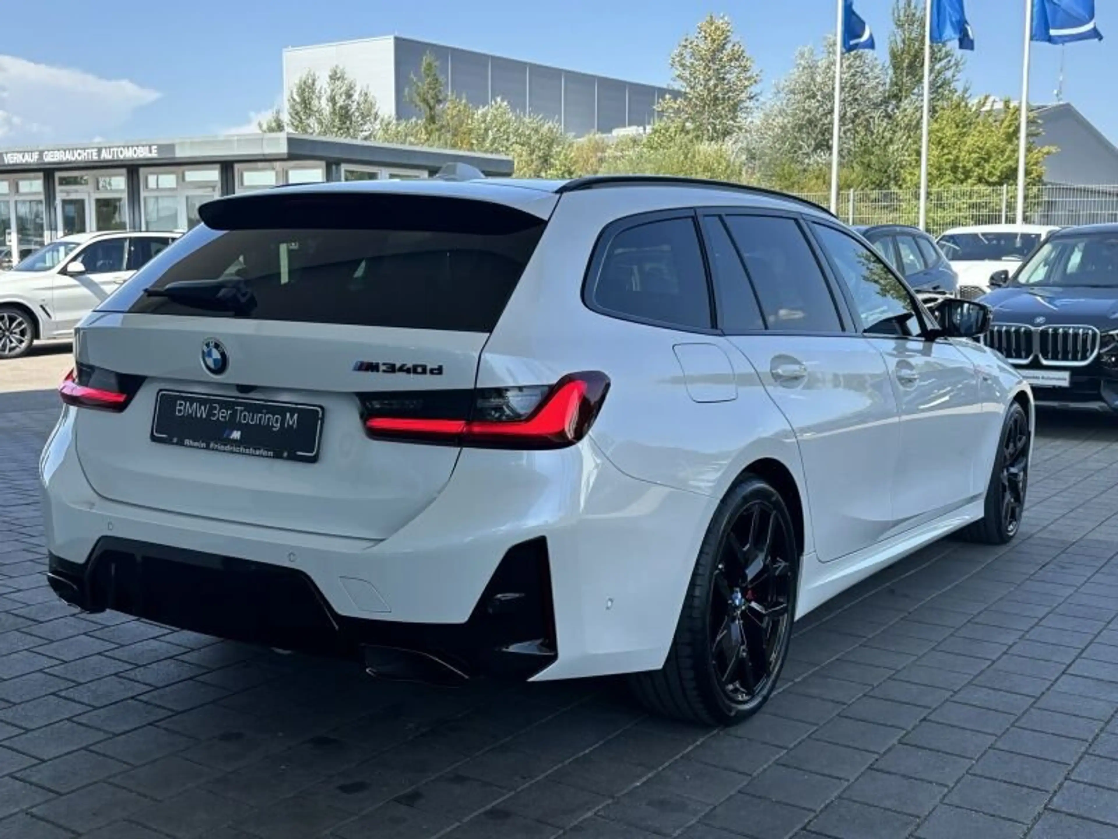BMW 340 Md xDrive Touring — photo 3