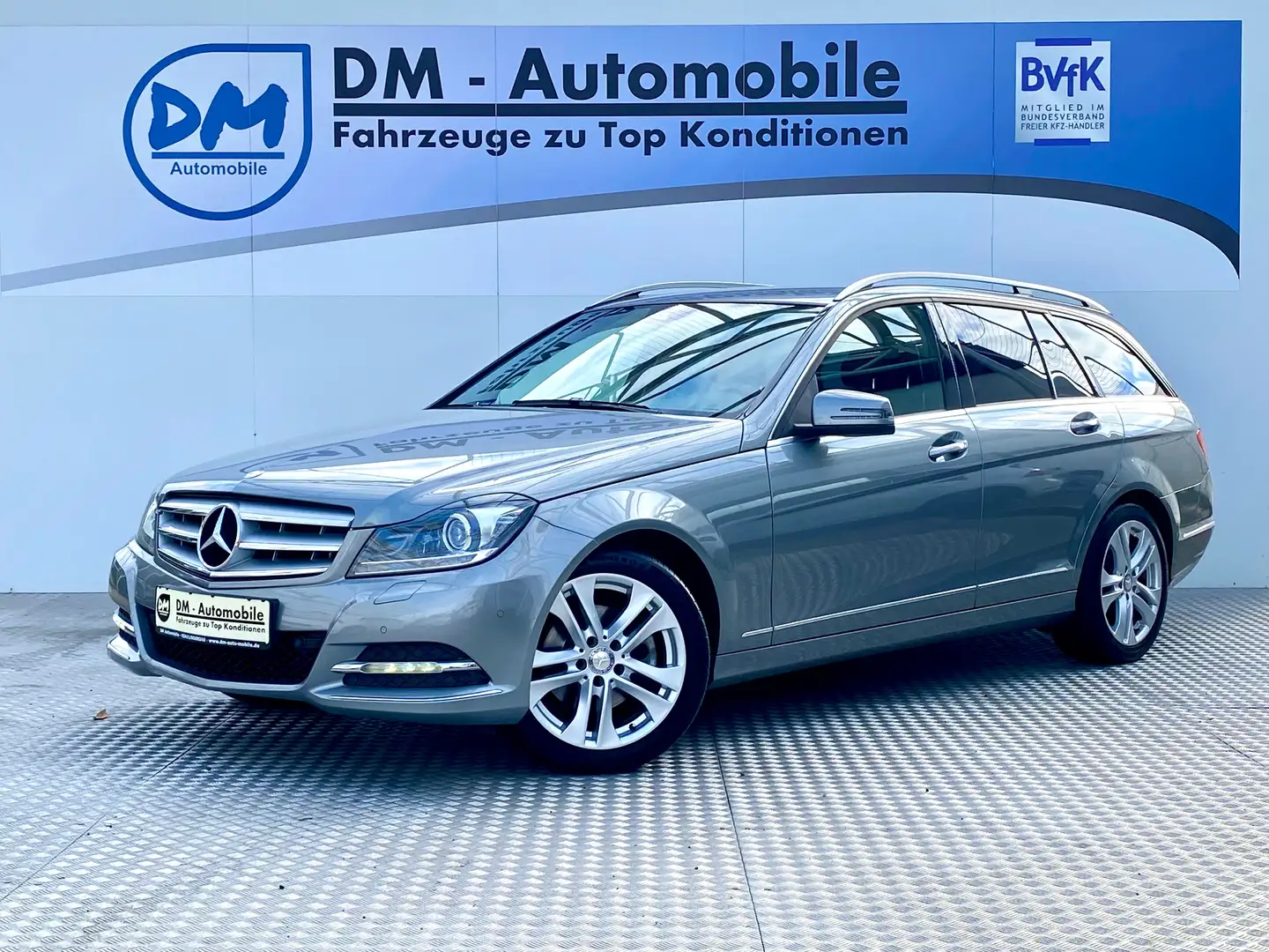 Mercedes-Benz C 220 T CDI 7G-TRONIC AVANTGARDE XENON NAVI AHK Grau - 1