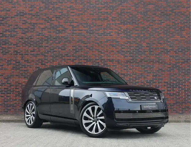 Land Rover Range Rover P550e SV | Pano - Trekhaak - Clearsight - Meridian