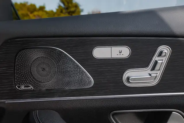 Mercedes-Benz GLS view 27