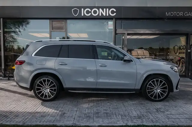 Mercedes-Benz GLS view 5