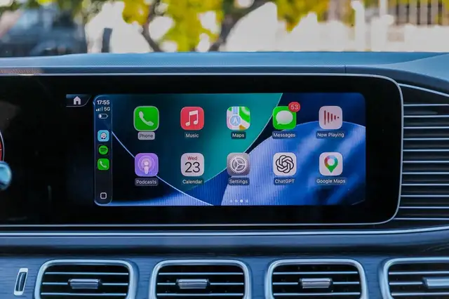 Mercedes-Benz GLS view 23