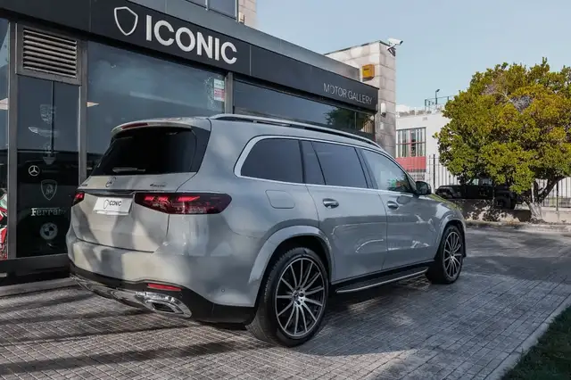 Mercedes-Benz GLS view 6