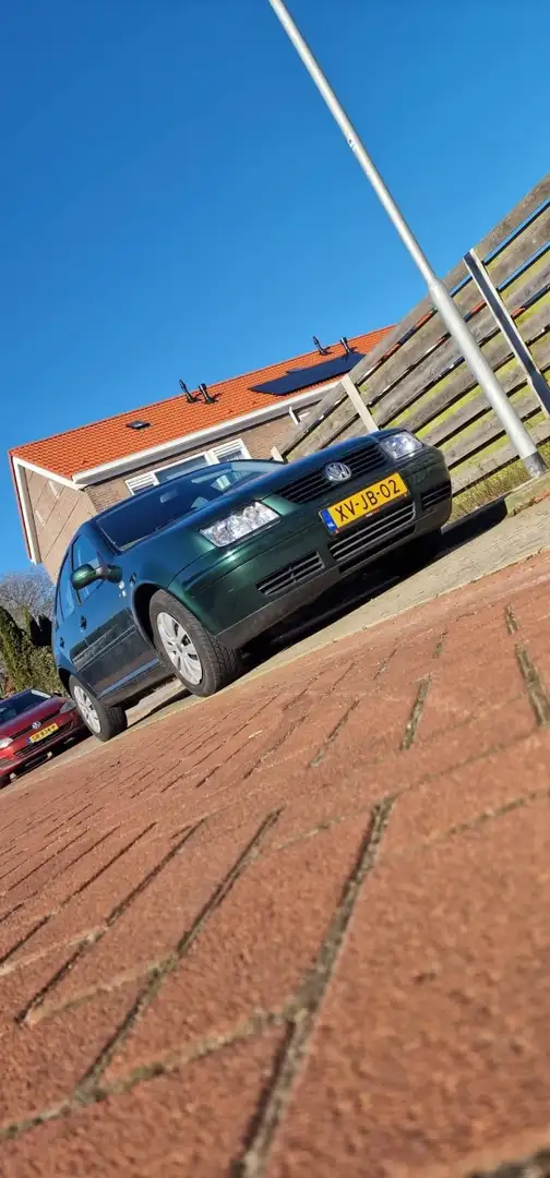 Volkswagen Bora 1.6 Trendline Groen - 1