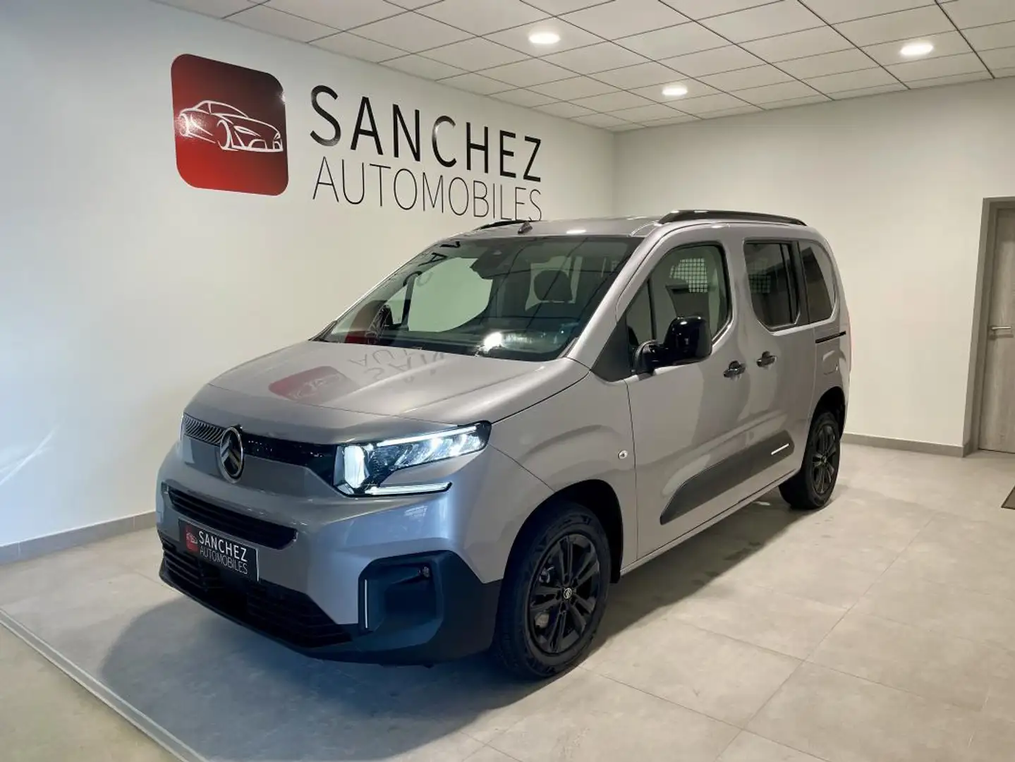 Citroen Berlingo 1.5 BLUEHDI 130 EAT8 N1 MAX Gris - 1