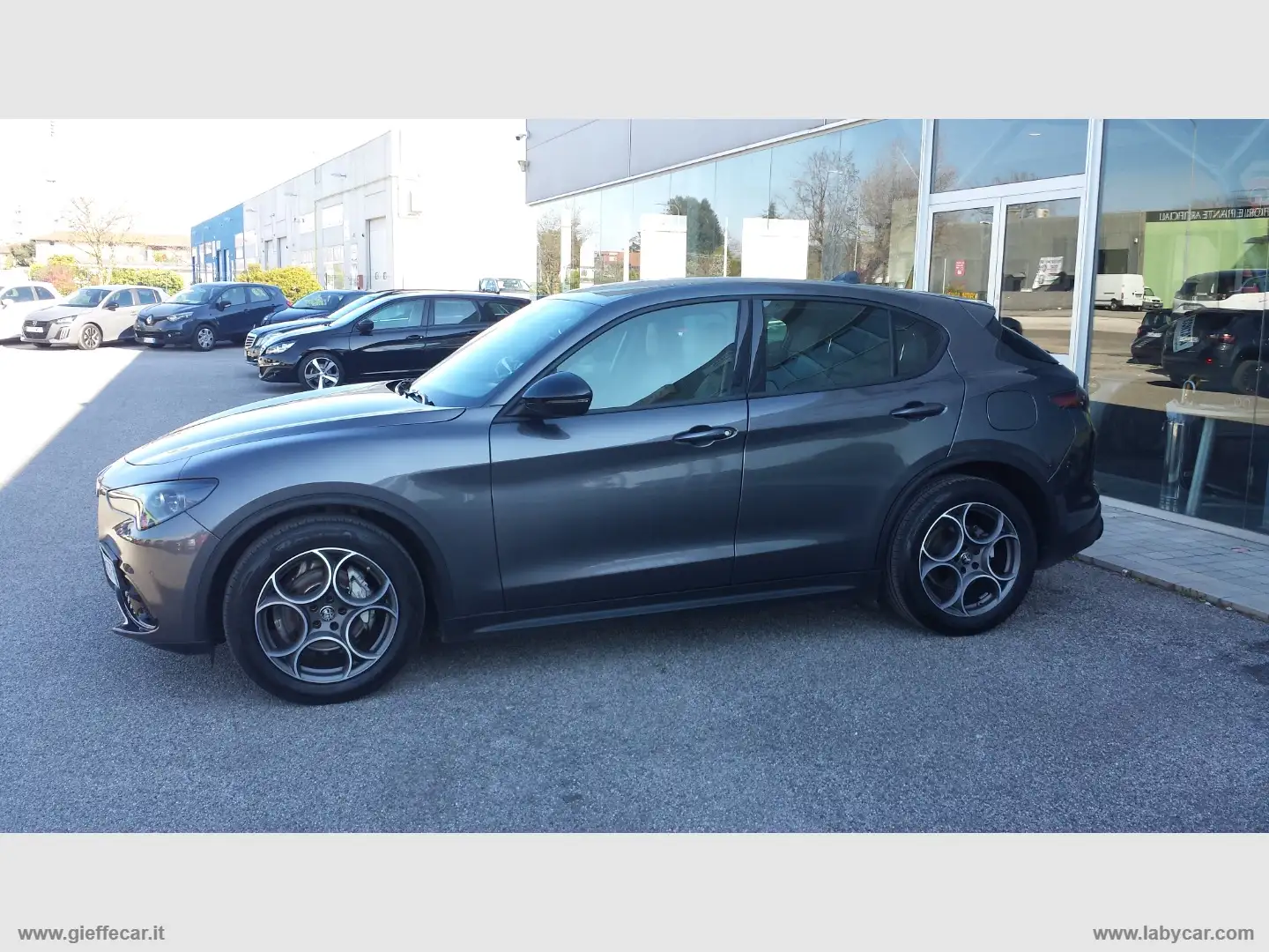 Alfa Romeo Stelvio 2.2 TD 160CV AT8 Sprint Gris - 1