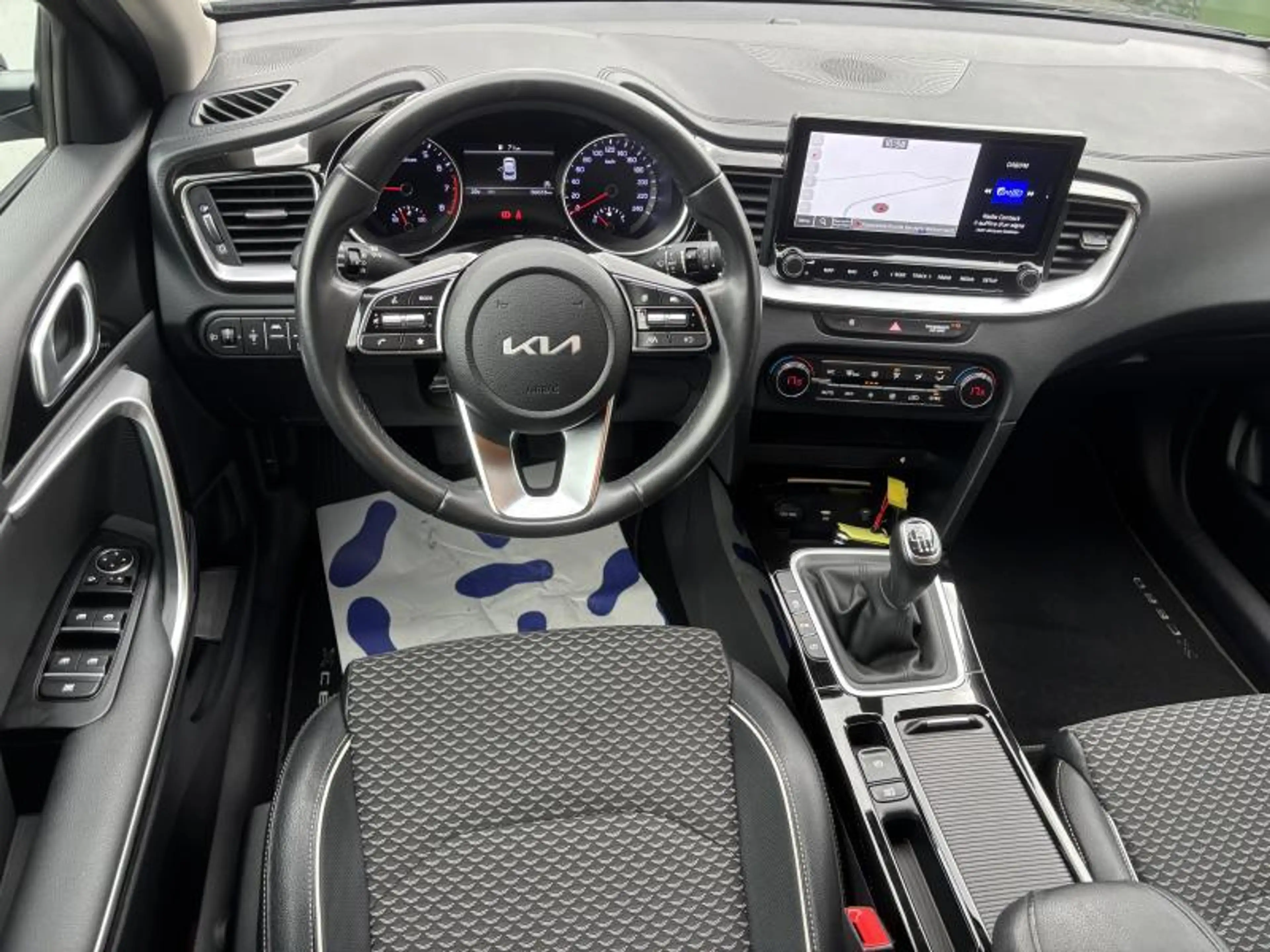Kia XCeed Pulse — photo 12