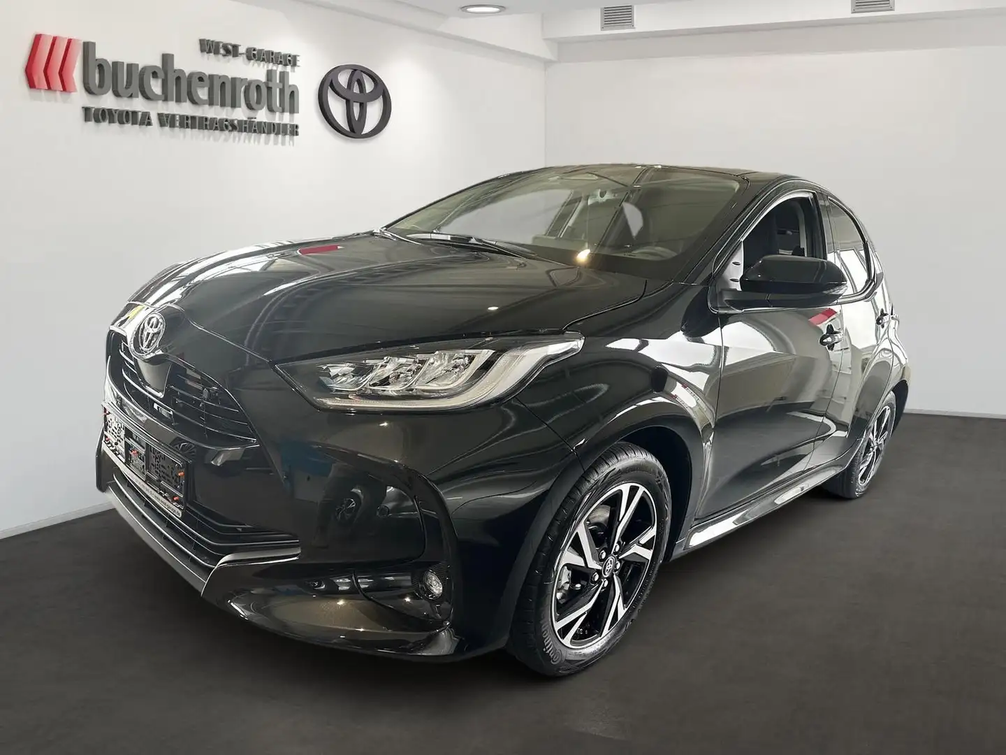 Toyota Yaris Hybrid Teamplayer + Safety - & Comfort Pak Noir - 1