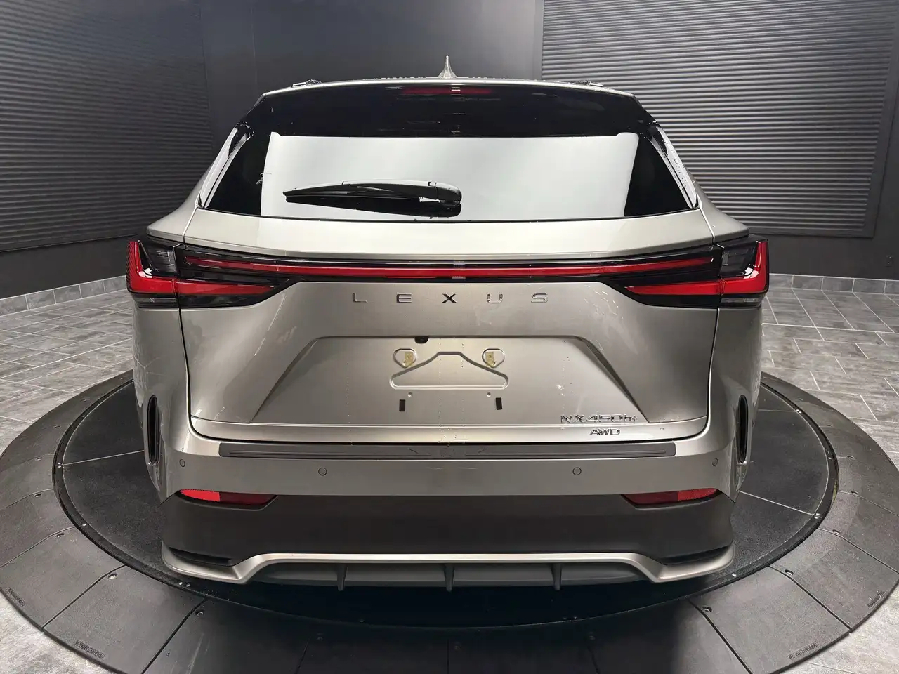 Lexus NX снимка Lexus NX