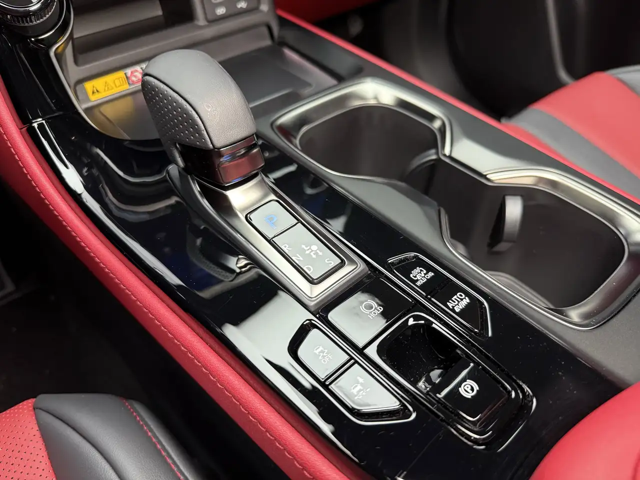 Lexus NX снимка Lexus NX