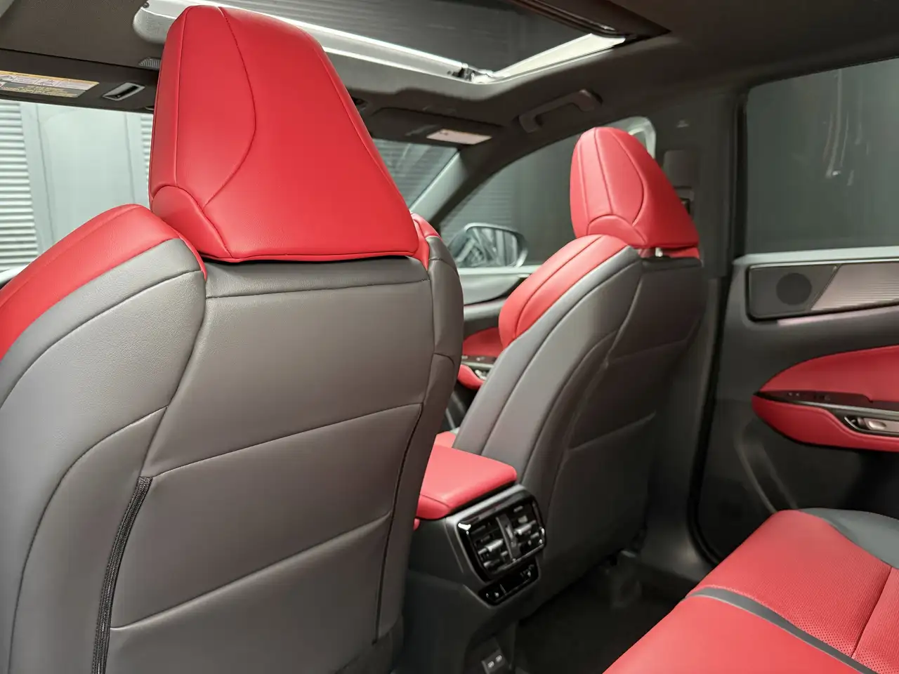 Lexus NX снимка Lexus NX